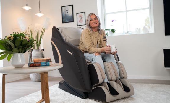 OGAWA Cosmos X - Stilfull 3D massasjestol med skinn design som passer inn i alle hjem